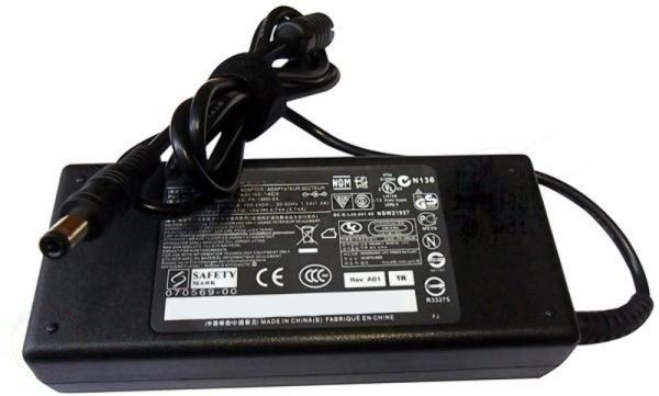 Блок питания (сетевой адаптер) для ноутбуков Toshiba 19V 4.74A 5.5x2.5 HC