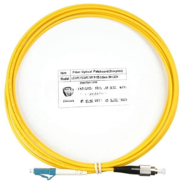 Патч-корд оптический Cabeus Tight Buffer, Simplex FC/LC, OS2 9/125, LSZH, 3м, Ø 3мм, чёрный хвостовик, жёлтый