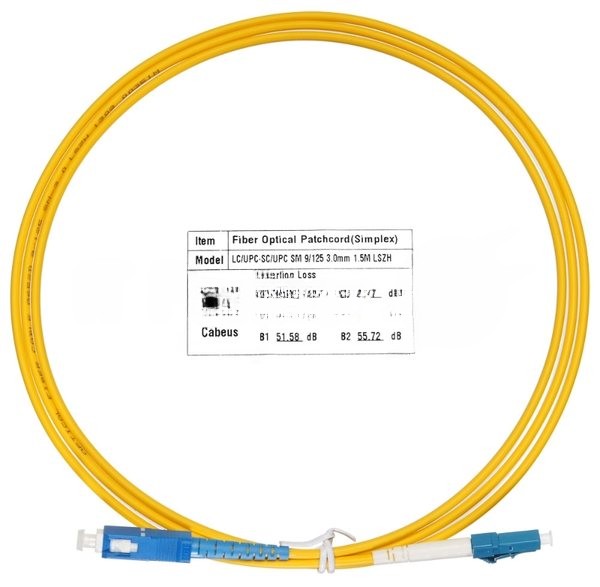 Патч-корд оптический Cabeus Tight Buffer, Simplex SC/LC, OS2 9/125, LSZH, 1,5м, Ø 3мм, синий хвостовик, жёлтый