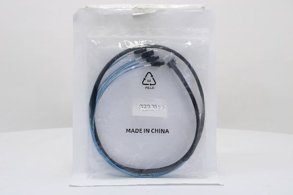 Кабель MINI-SAS HD L5-00221-00 BROADCOM