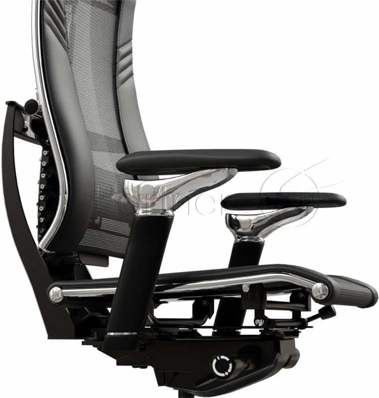 Кресло руководителя эргономичное Метта Yoga Spine Triumph B2 (Черный CC.50.15.13A) Infinity Easy Clean экокожа/сетка с подголов. крестов. алюминий хром