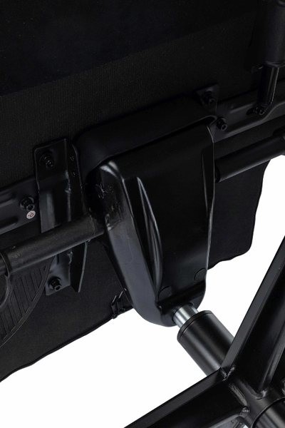 Кресло игровое A4Tech Bloody GC-670 черный искусственная замша с подголов. крестов. металл подст.для ног