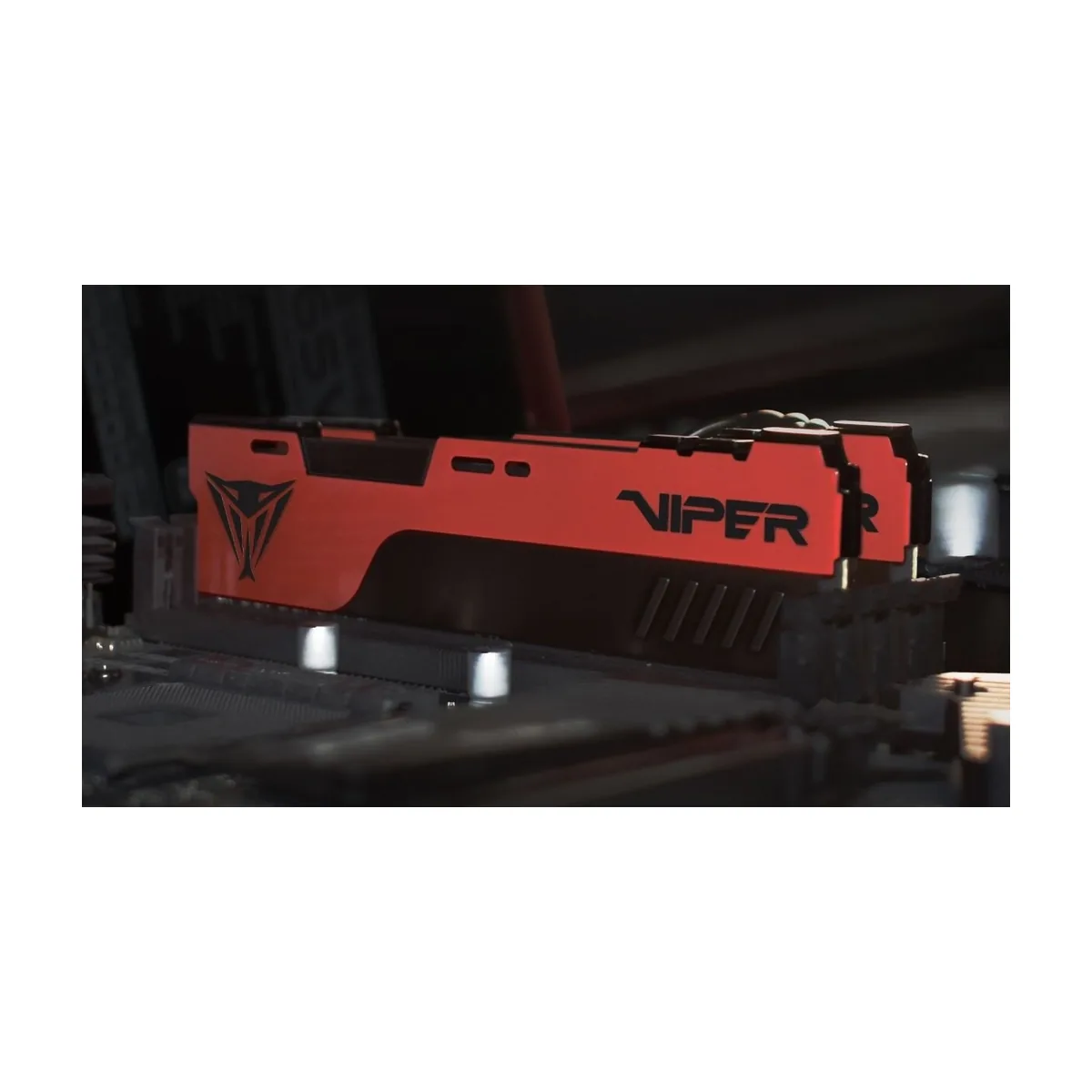 Оперативная память Patriot Viper Elite II, DDR4, 32GB (1x32 GB), 3600 MHz, CL20, DIMM, радиатор, красный, черный