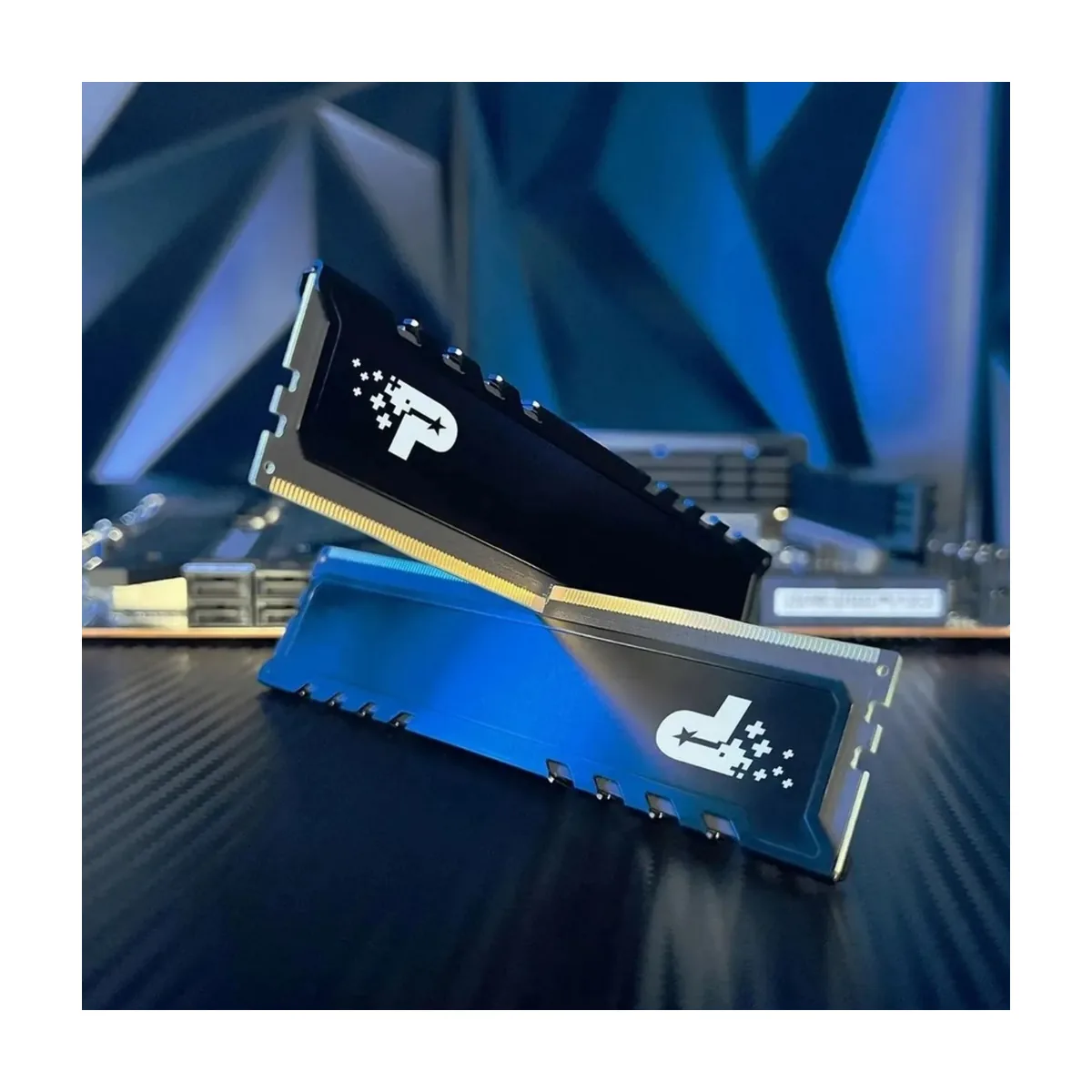 Оперативная память Patriot Signature Premium, DDR5, 32Gb (2x16 Gb), 5600 MHz, CL46, DIMM, радиатор, черный